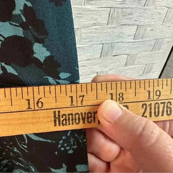 Torrid aqua & black Floral Cut out sleeve lined, dress feminine fit & flare - Picture 10 of 12